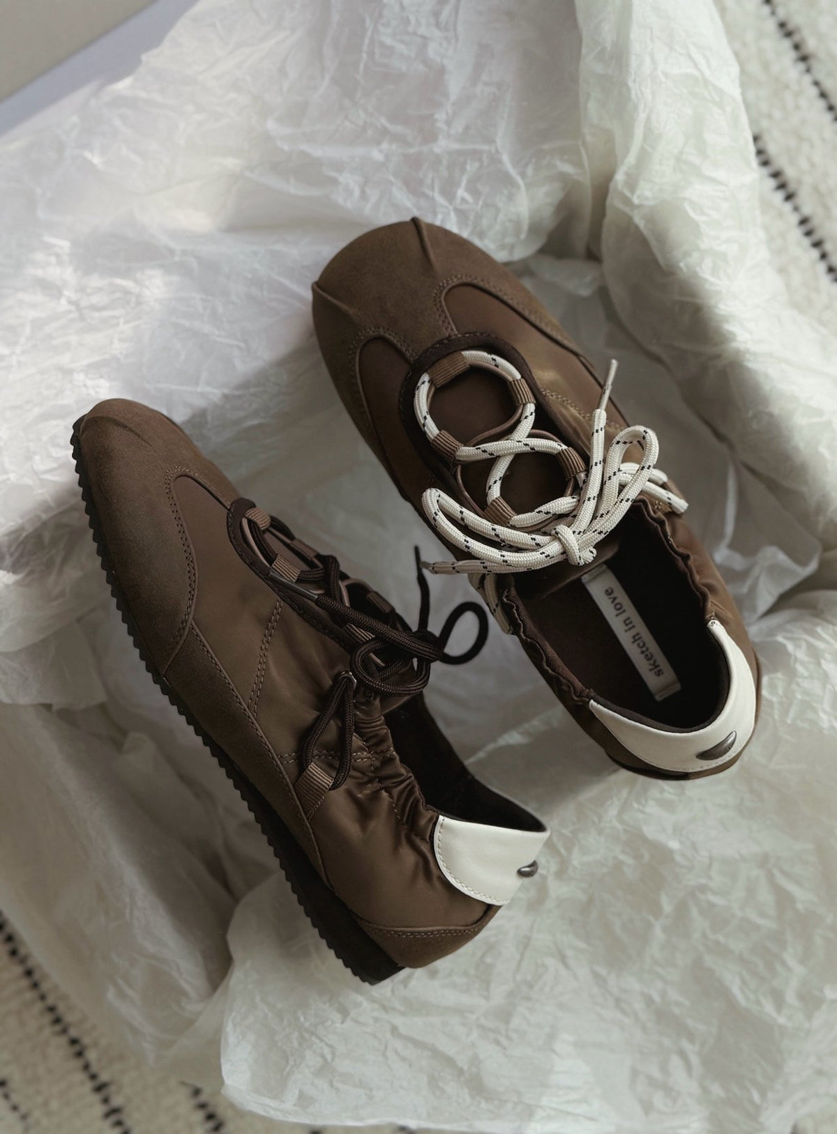 hazel satin sneakers-2col