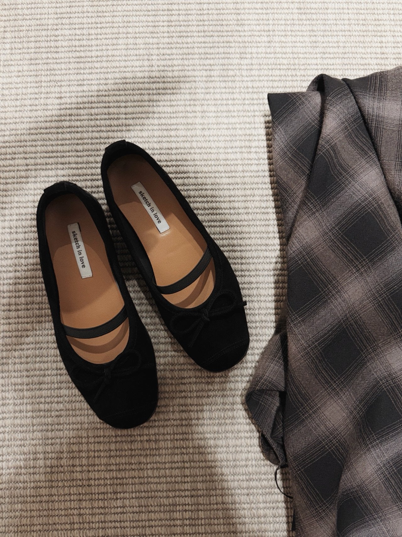 suede comfort ribbon flats-2col