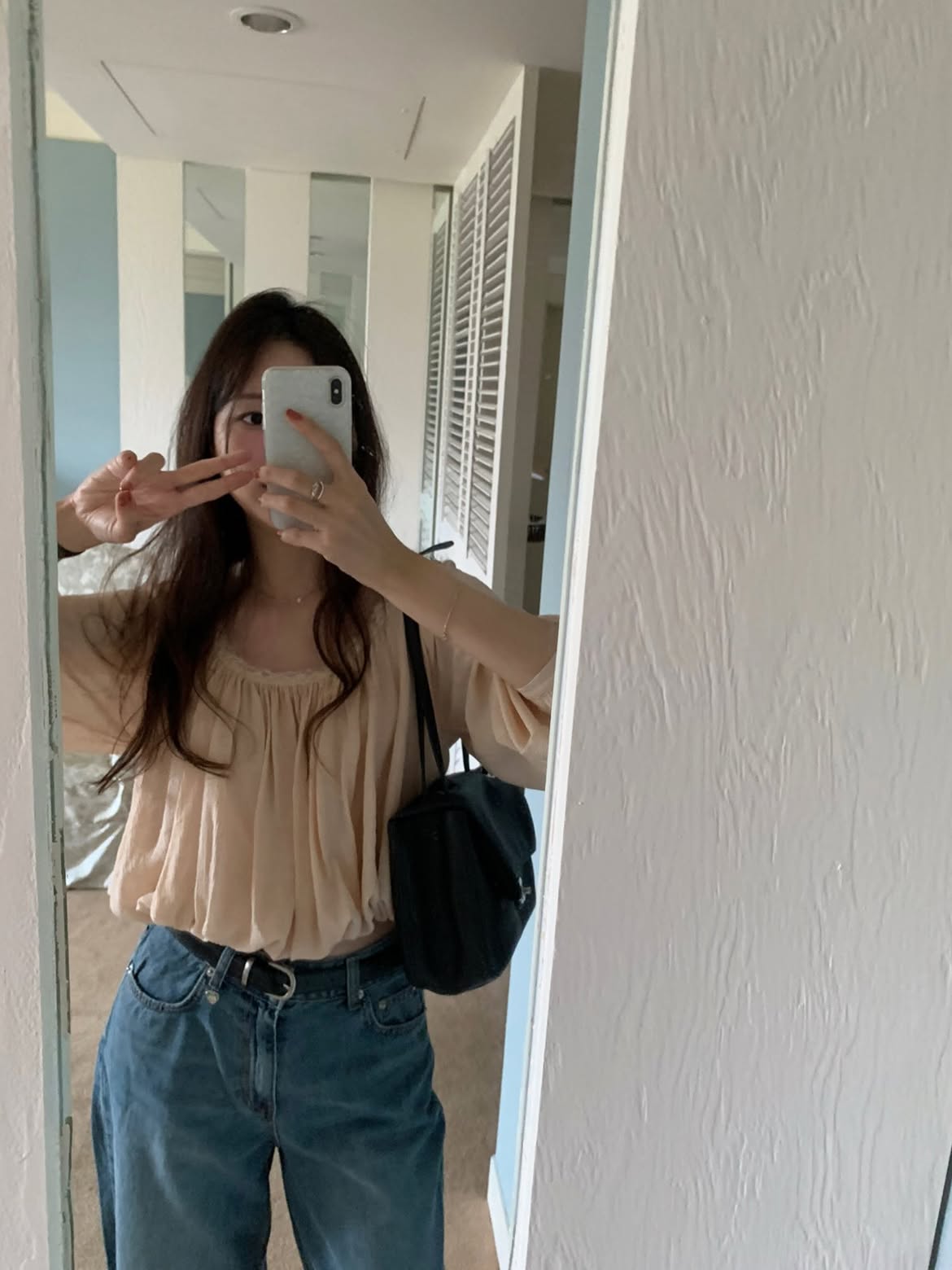 royal shirring lace blouse