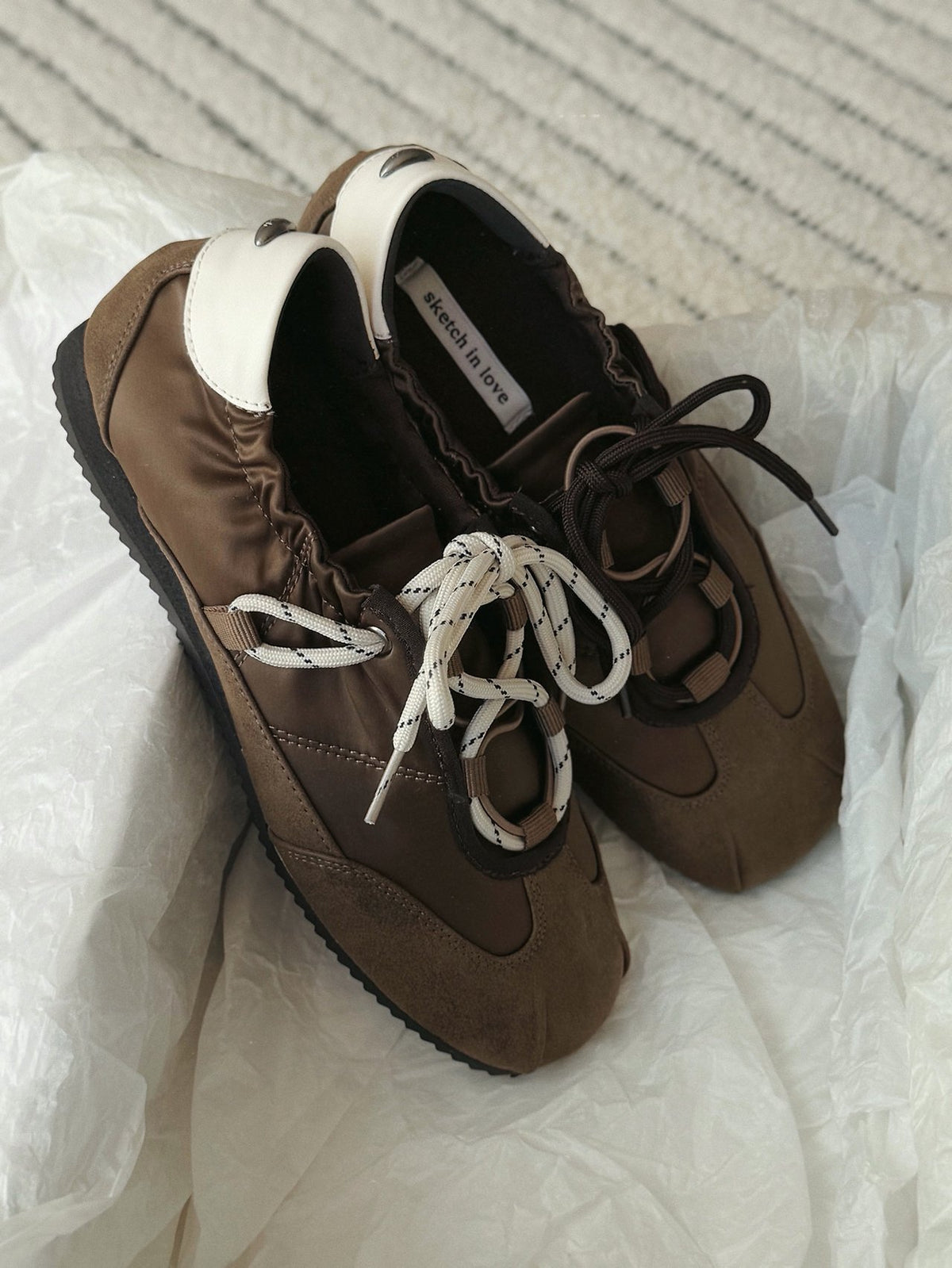 hazel satin sneakers-2col