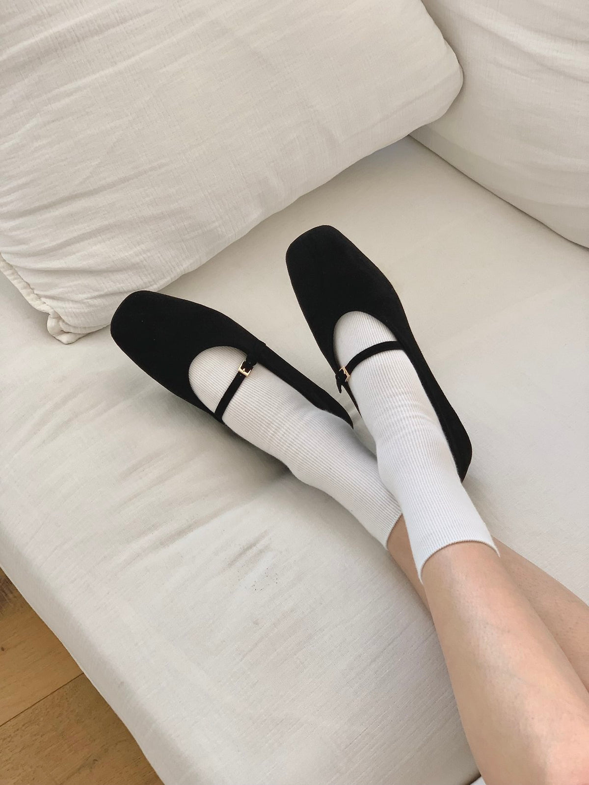 Suede Mary Jane-3col