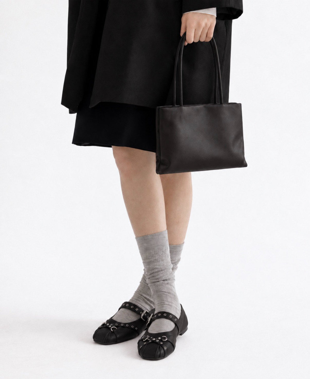 chrome eyelet flat-2col