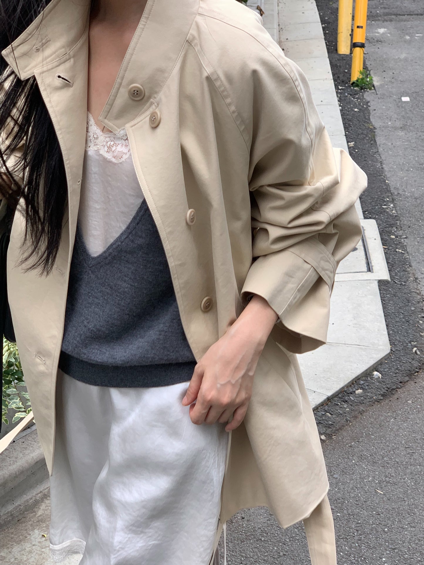 low-belted trench coat-2col
