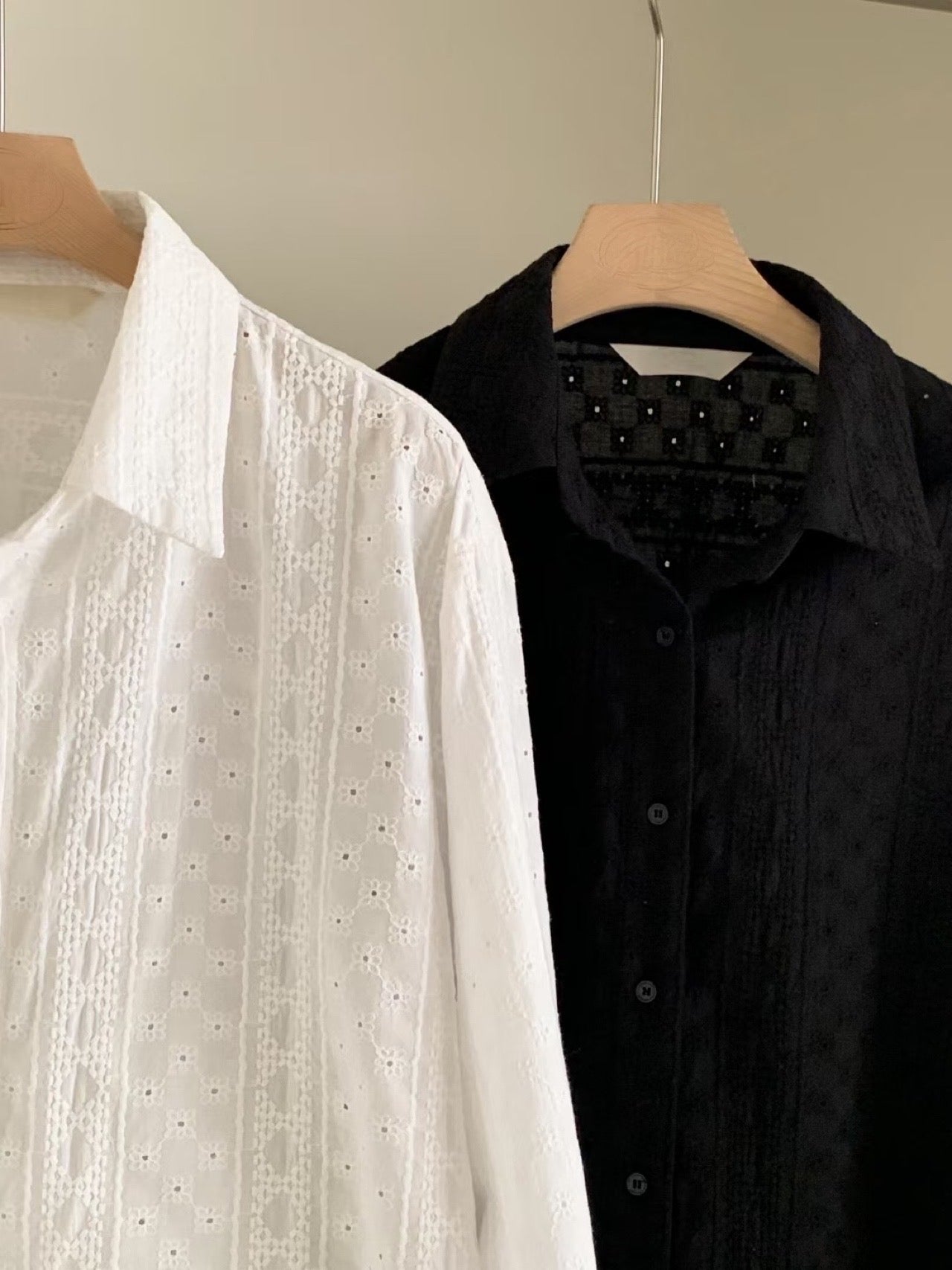 Rev lace shirt-2col