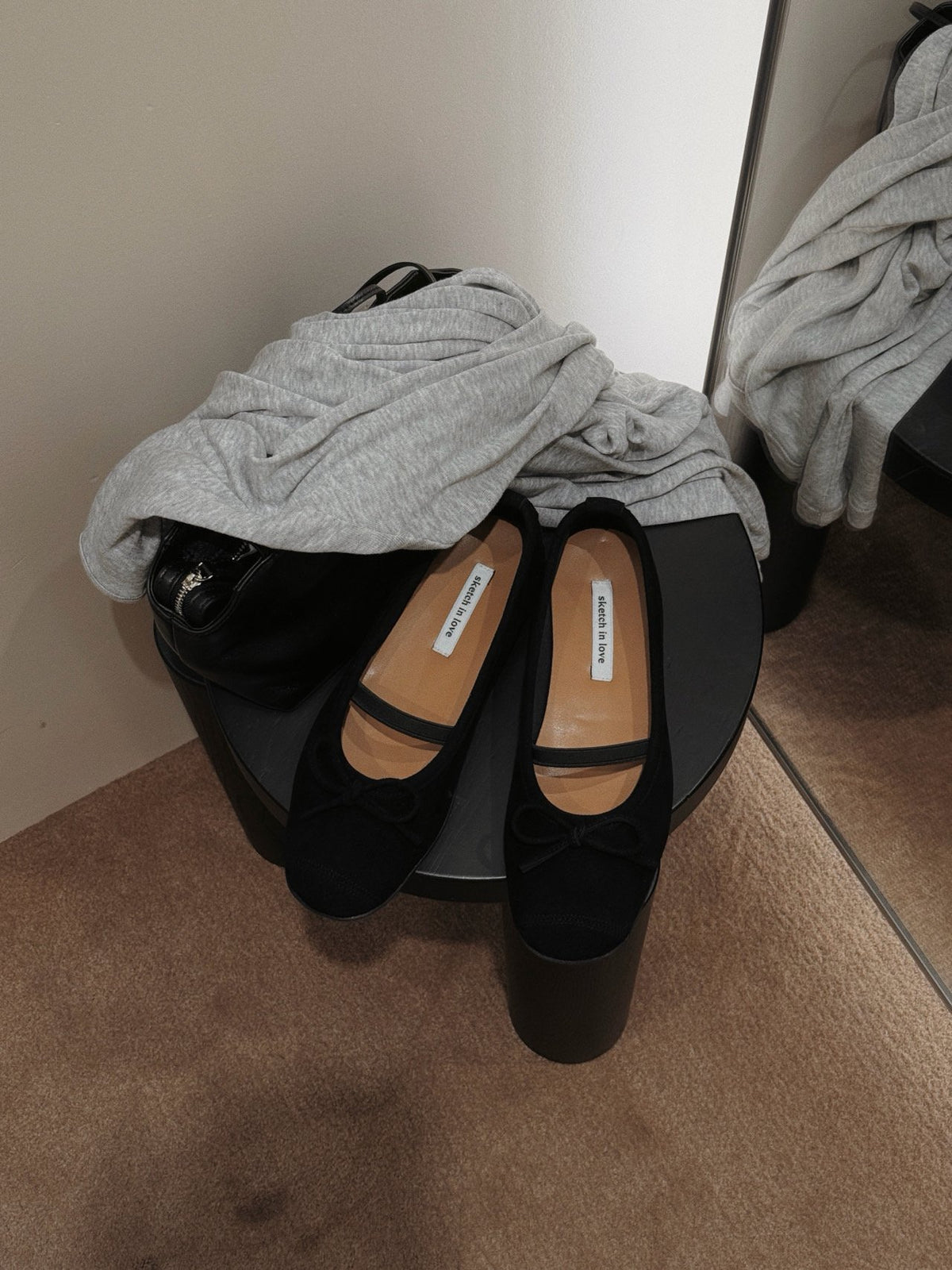 suede comfort ribbon flats-2col