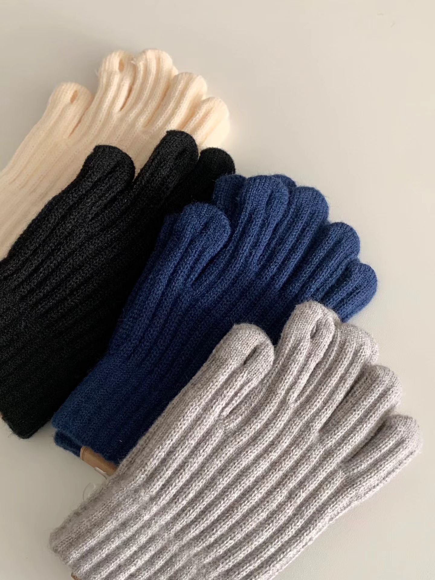 Snow Finger hole Gloves