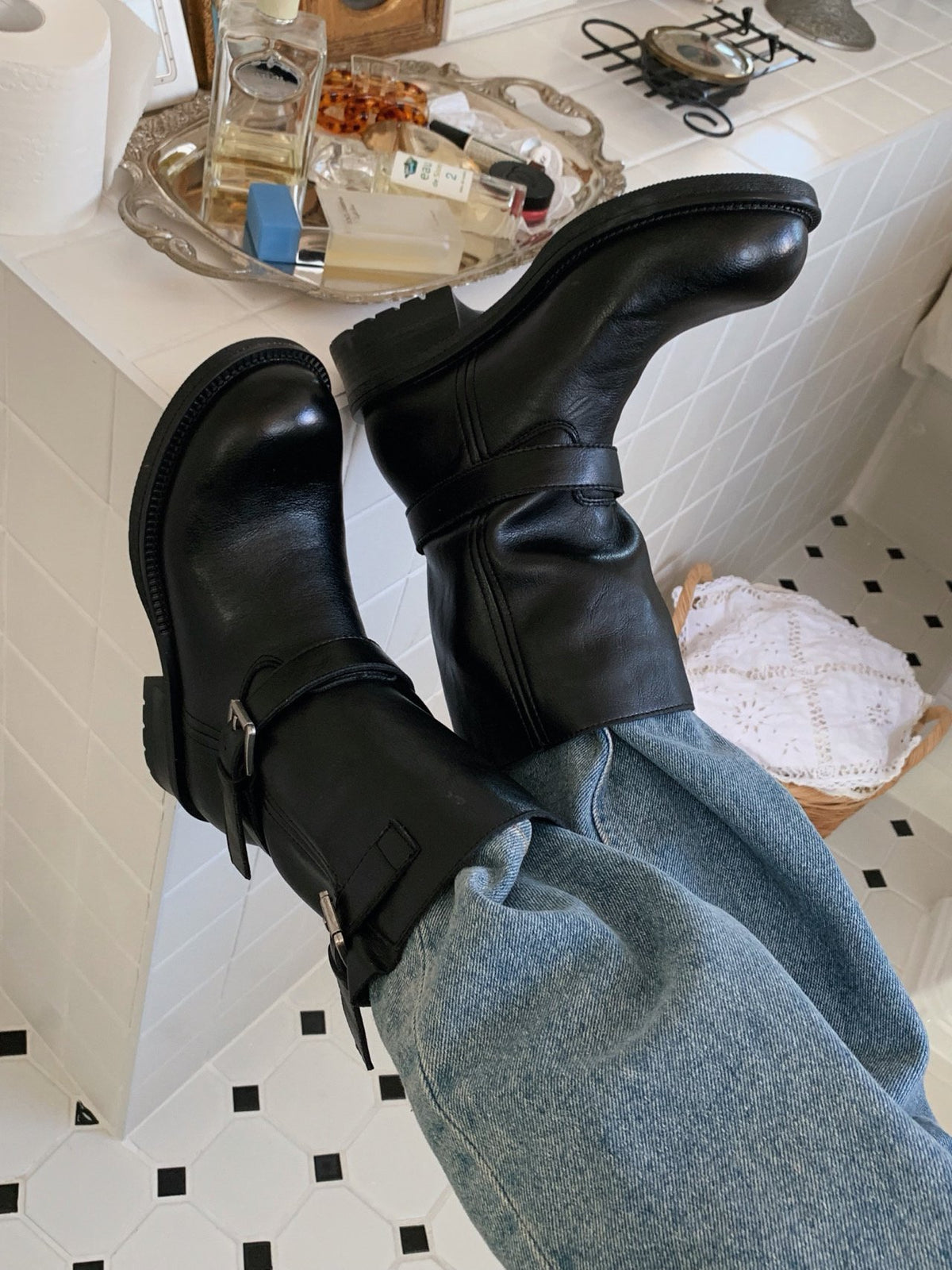 burnished leather buckle boots-2col