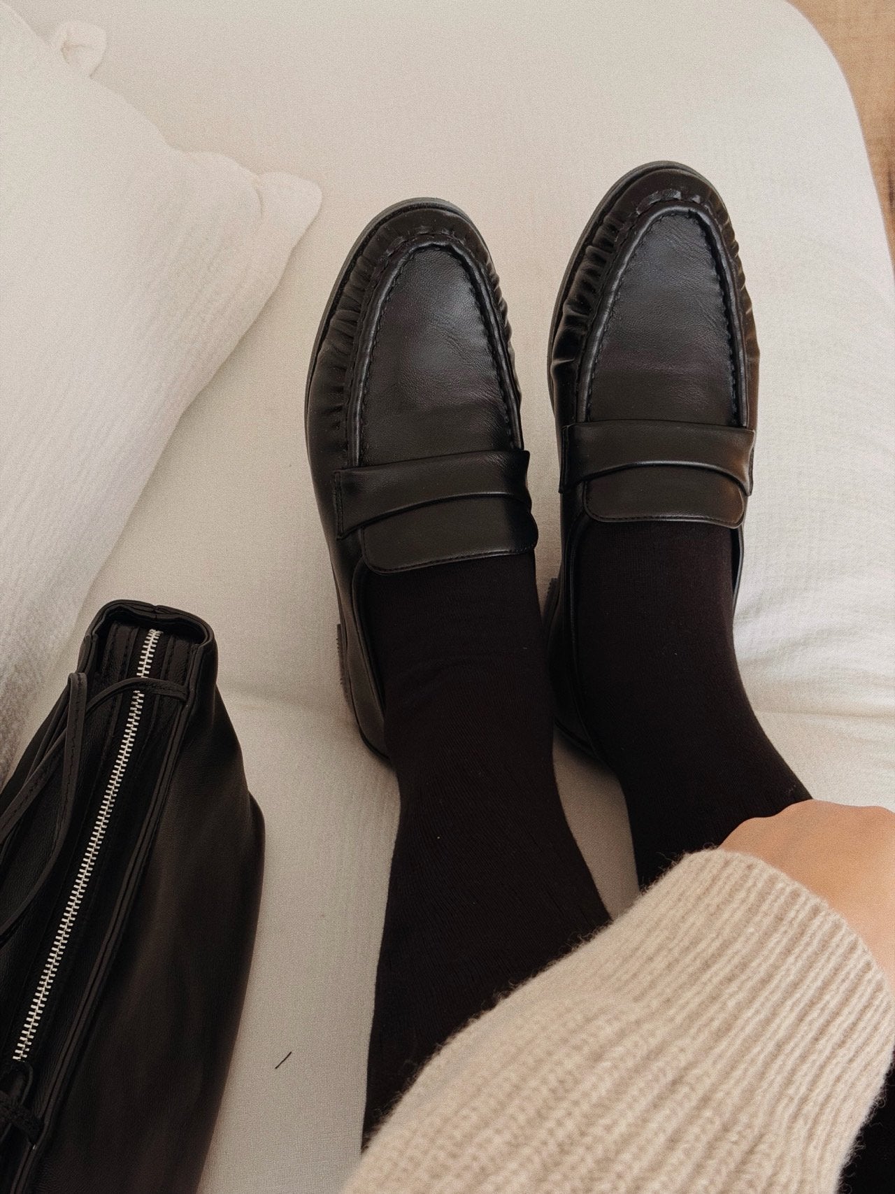 Classic Shirring Loafer