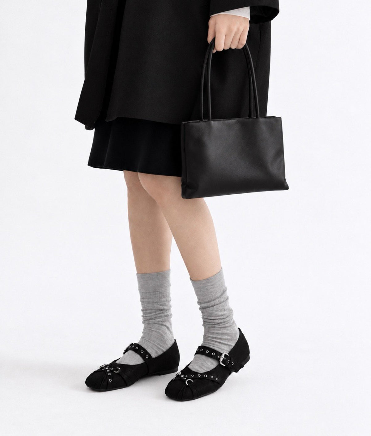 chrome eyelet flat-2col