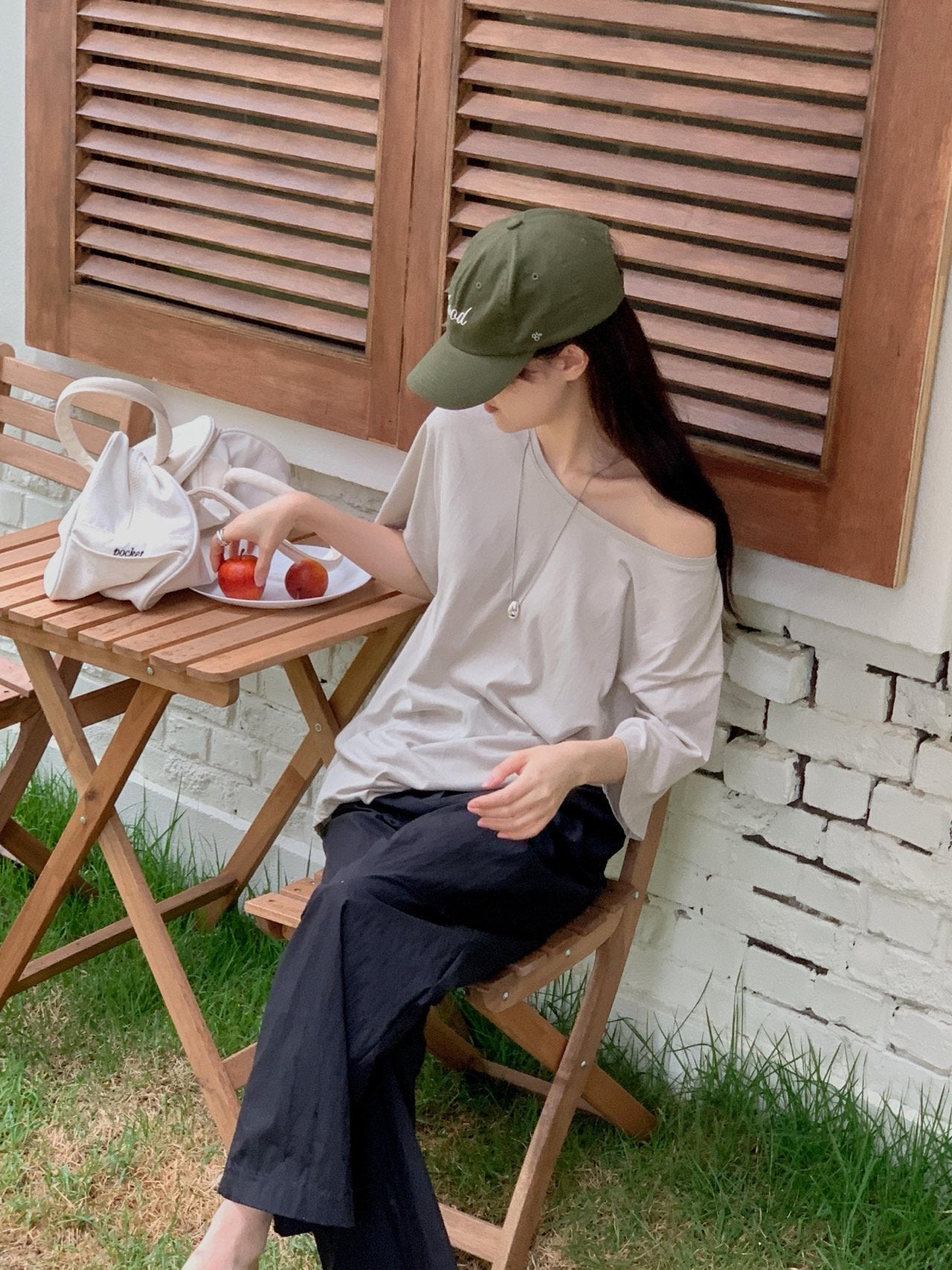 Off-shoulder T-4col