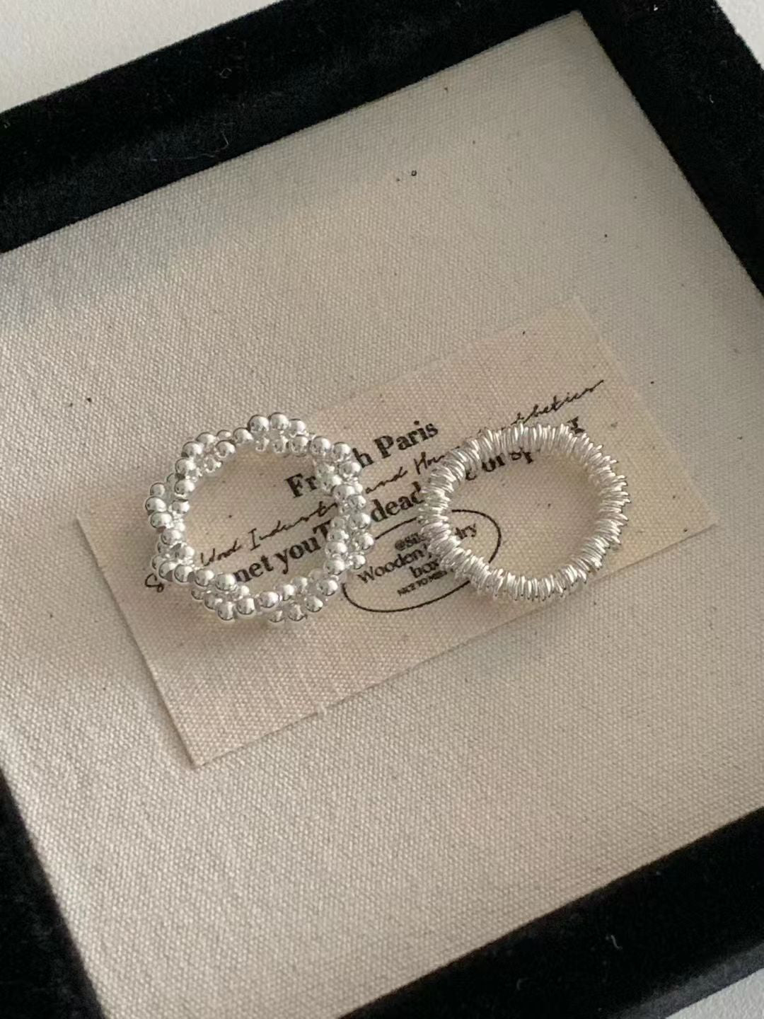 Overlaying ring