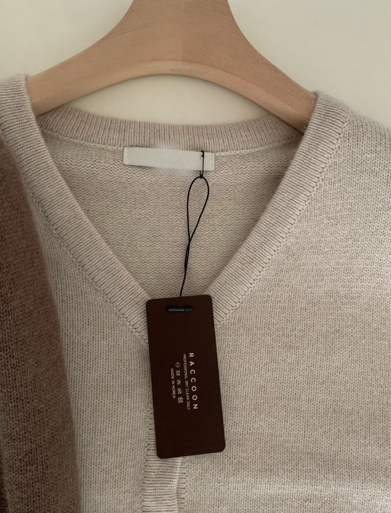 Raccoon cardigan-4col