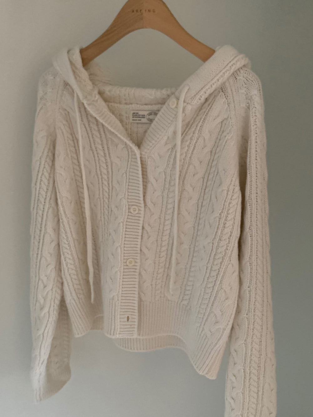 mona hood cardigan-3col