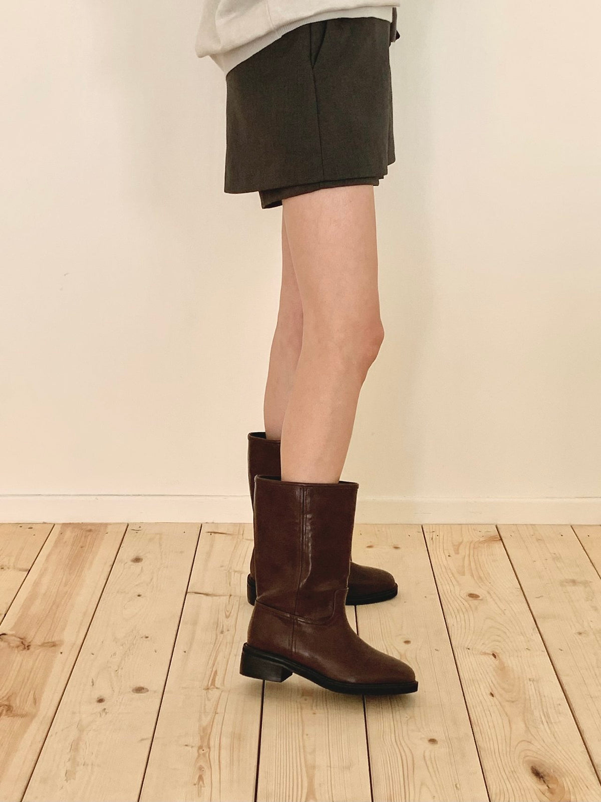 Vintage mid boots-2col