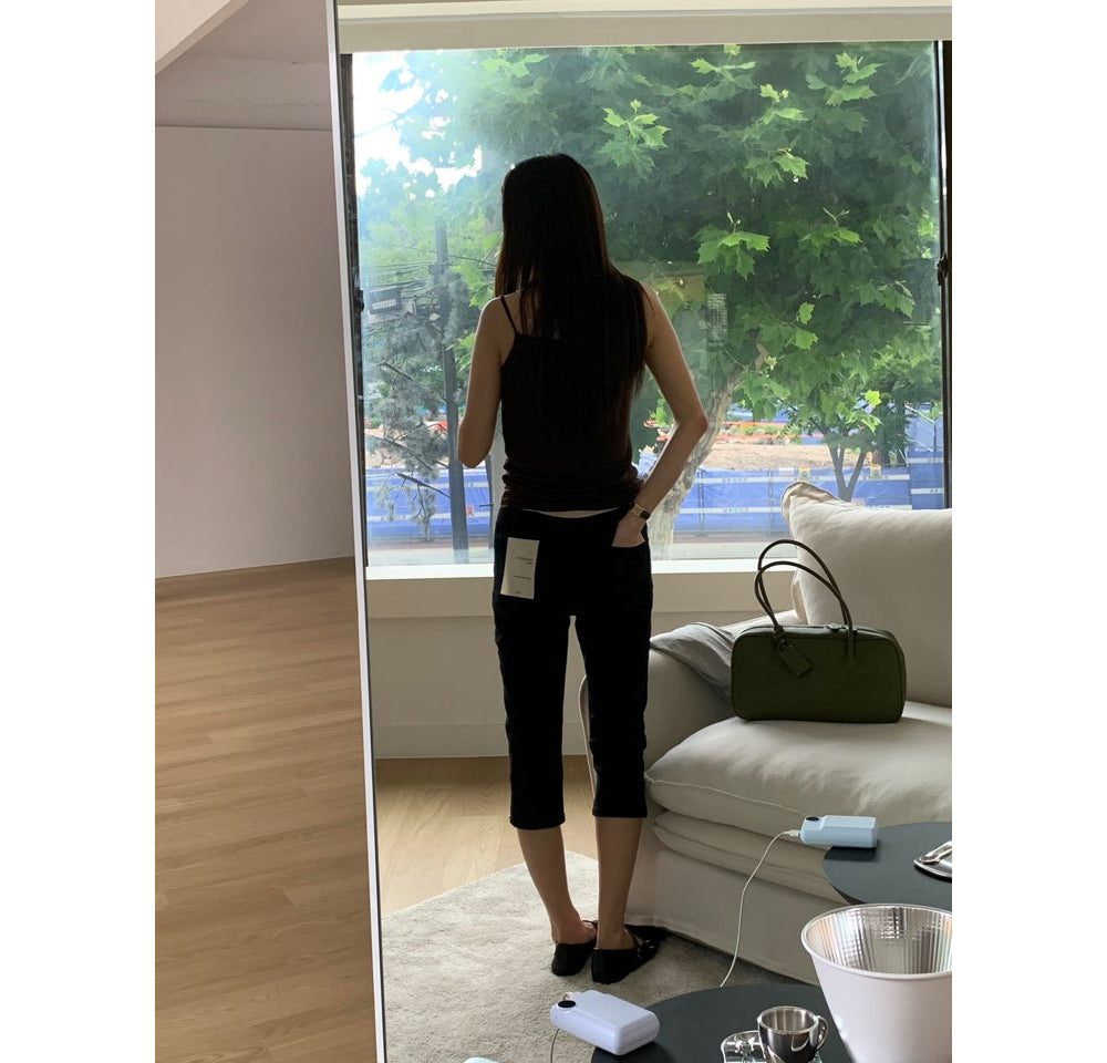 Low-rise capri pants