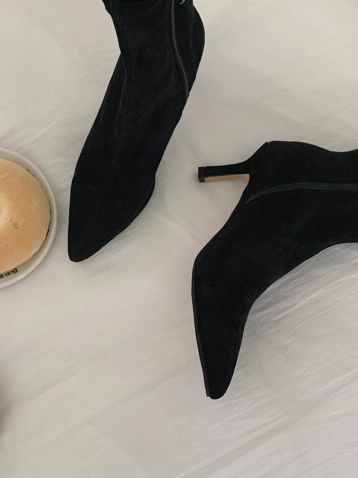 Suede span ankle boots