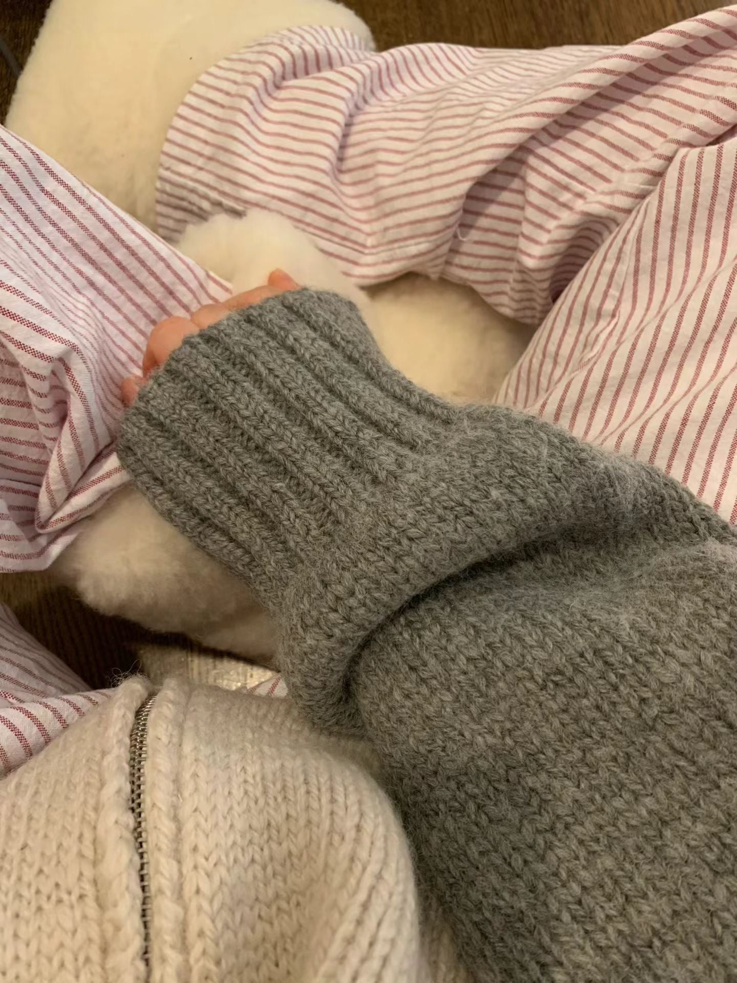 Ounce peanut raglan zip-up-2col