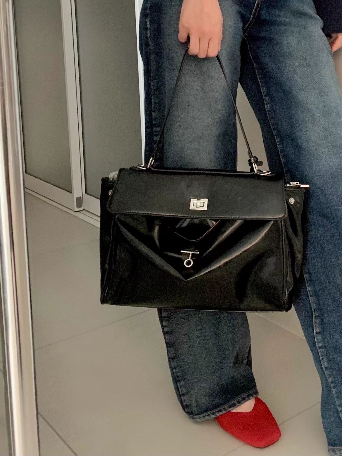 black square shoulder bag