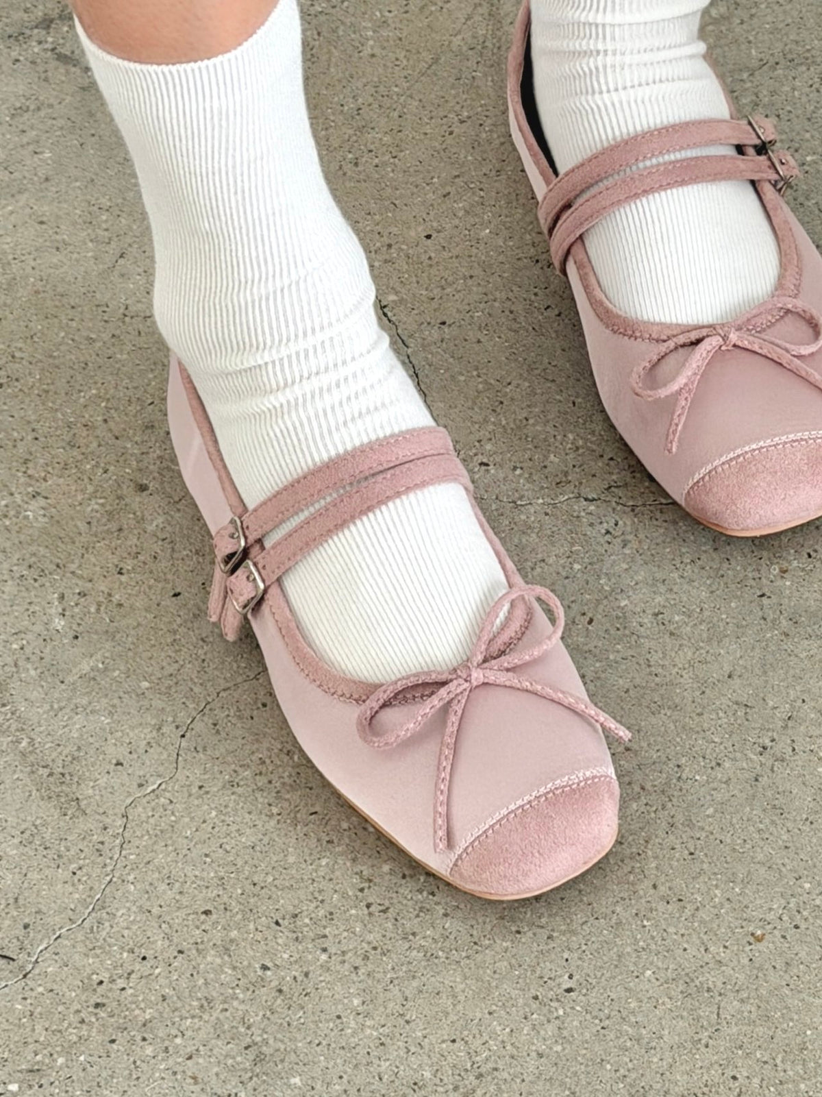 Molded double-strap Mary Jane