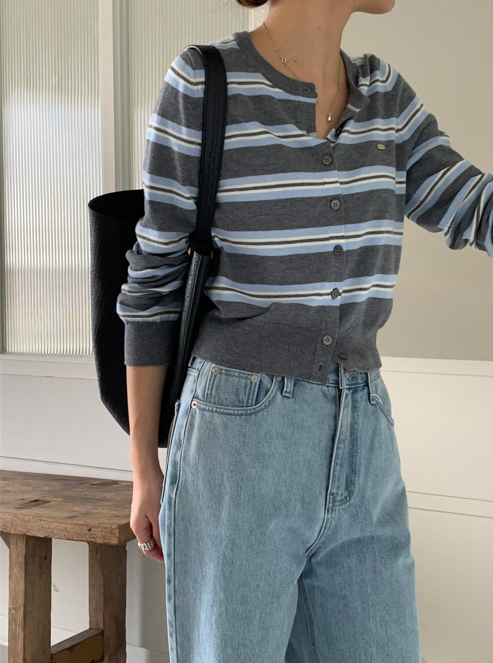motion s.t cardigan-2col