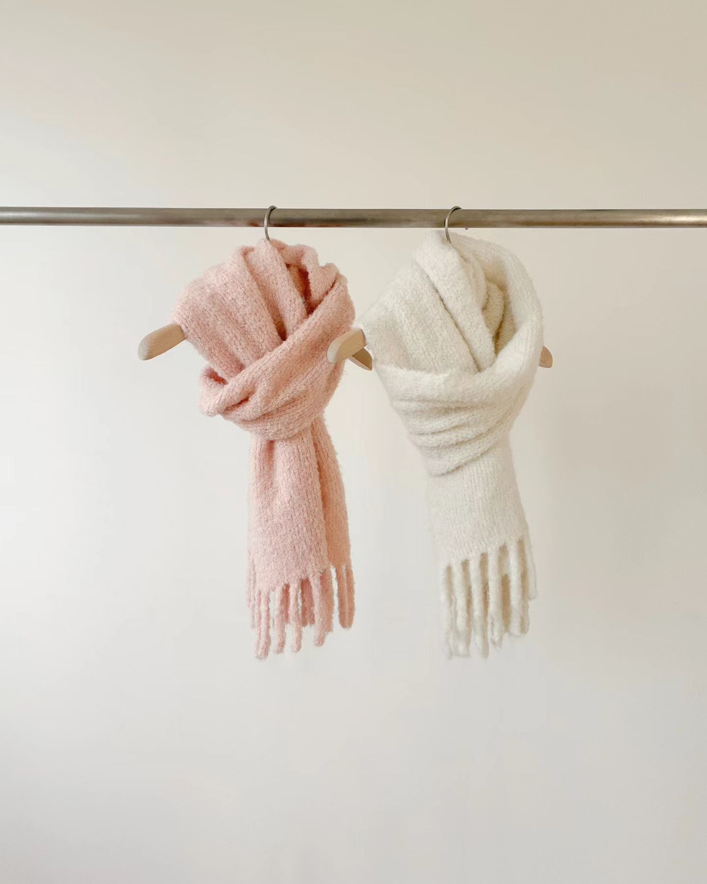 Ounce fluffy alpaca wool boucle muffler-2col