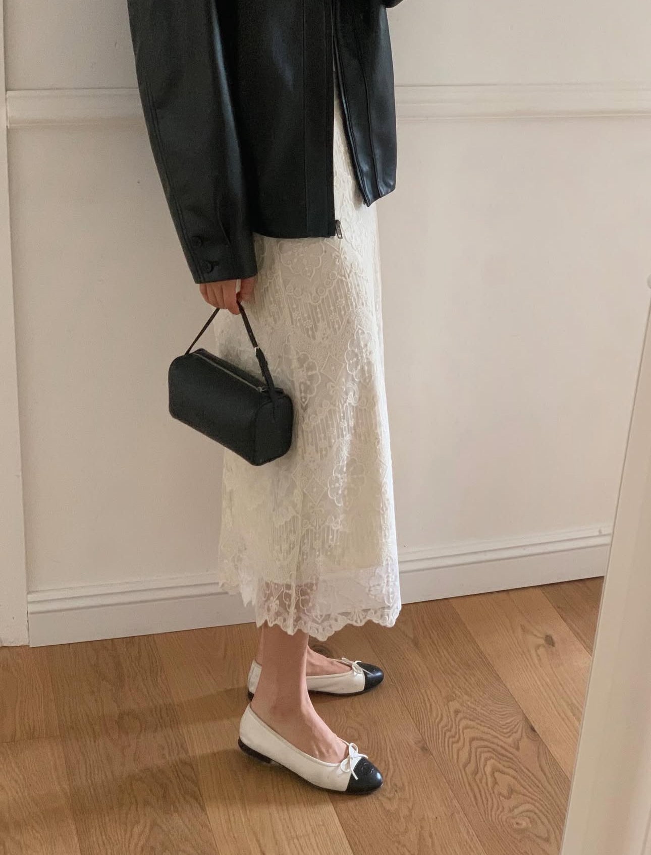 liter venice lace skirt
