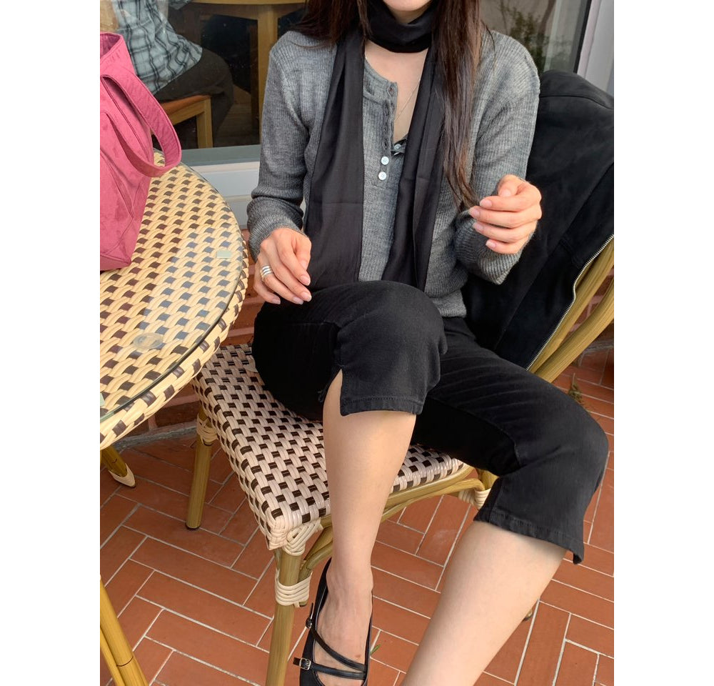 Low-rise capri pants