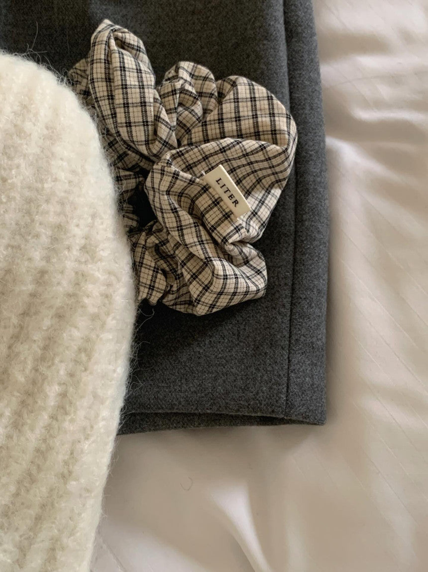 liter mini check scrunchies