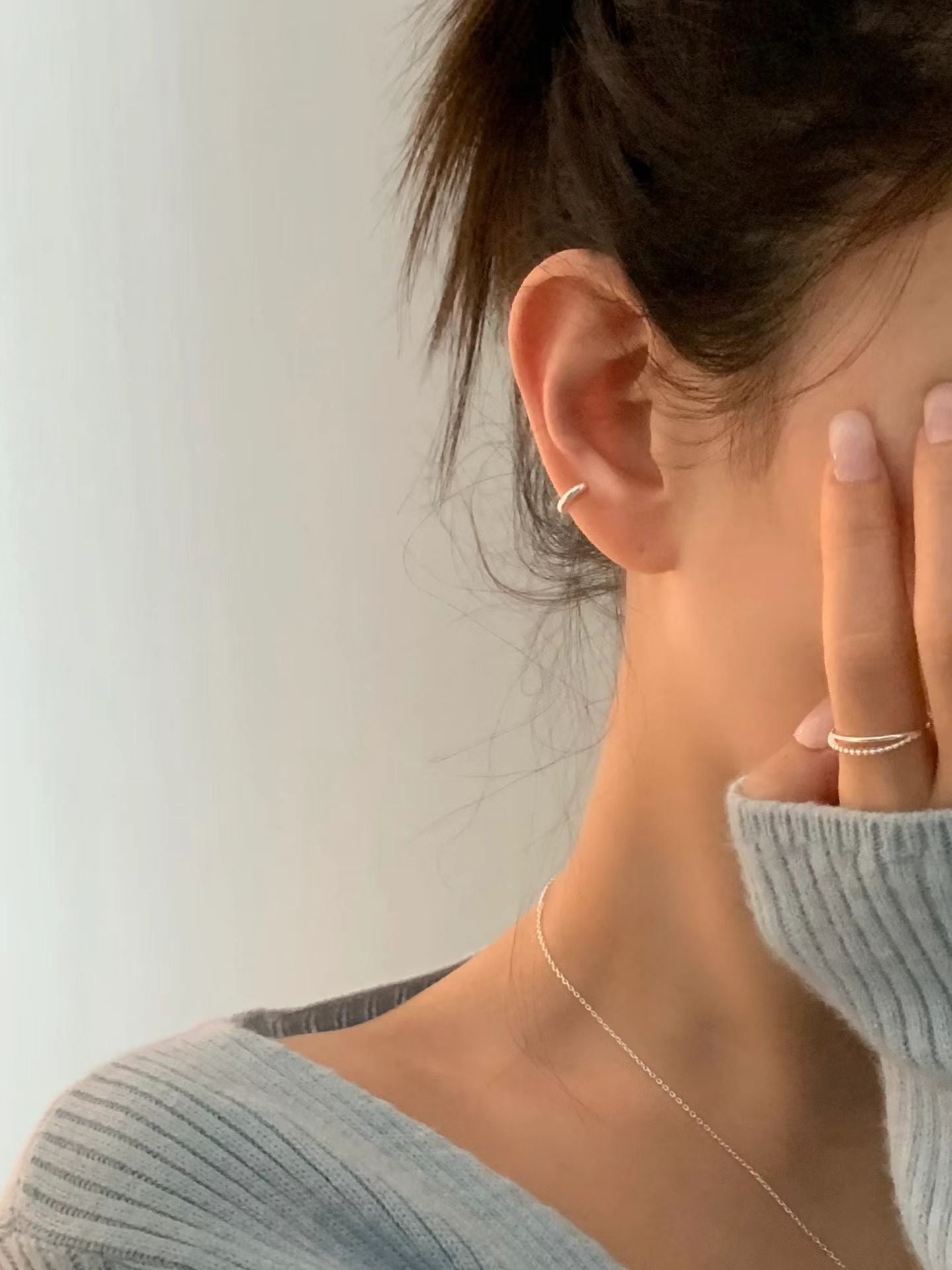 Edge ear cuff