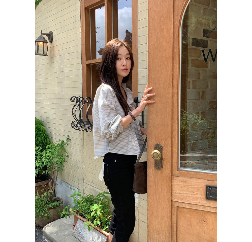 Moai Blouse-2col