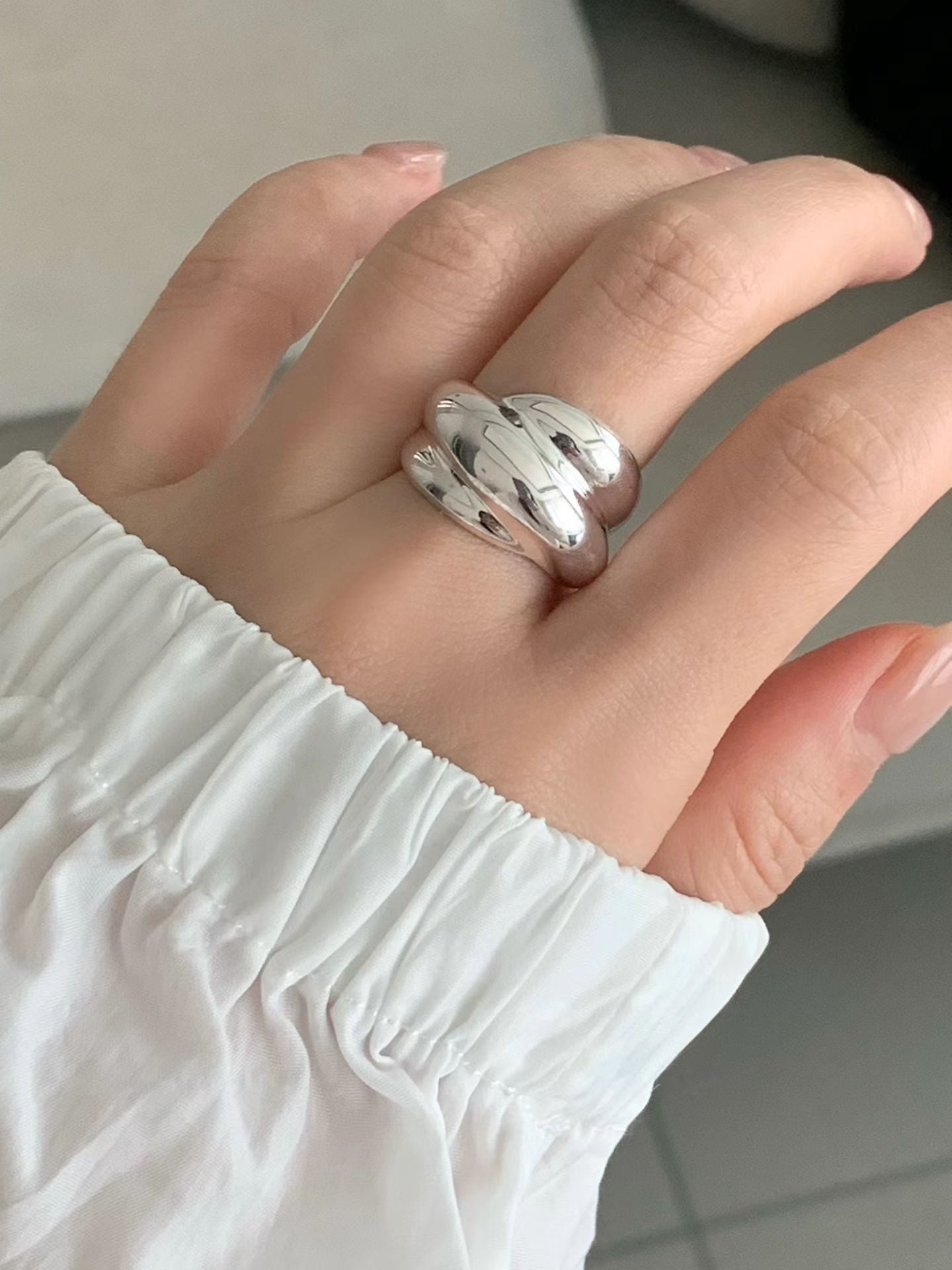 Bold Curve Opening Ring