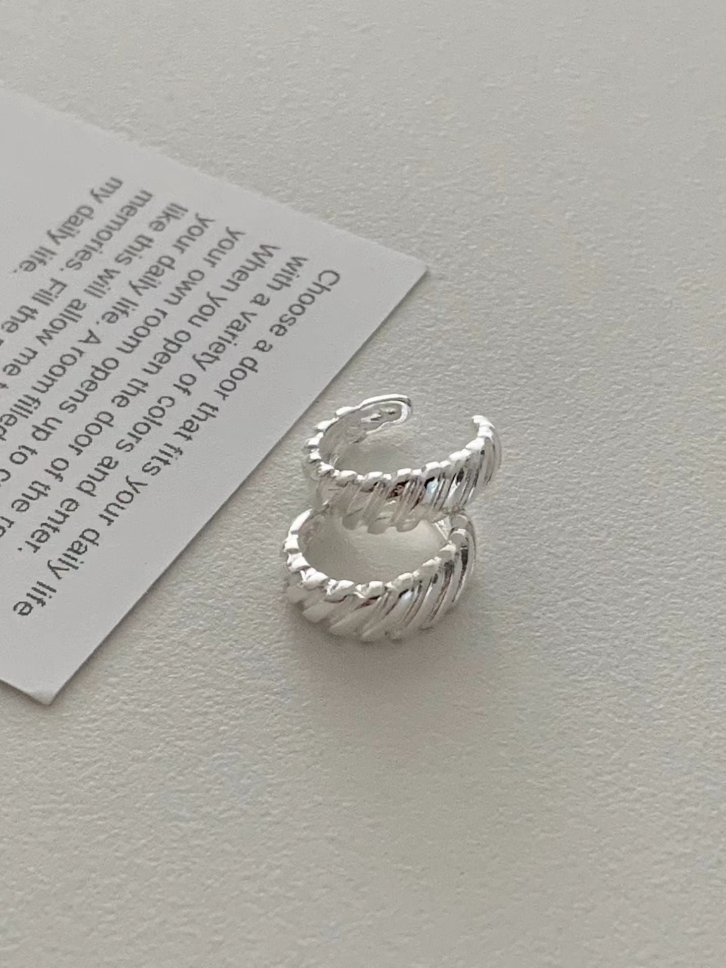 Julie Earcuff