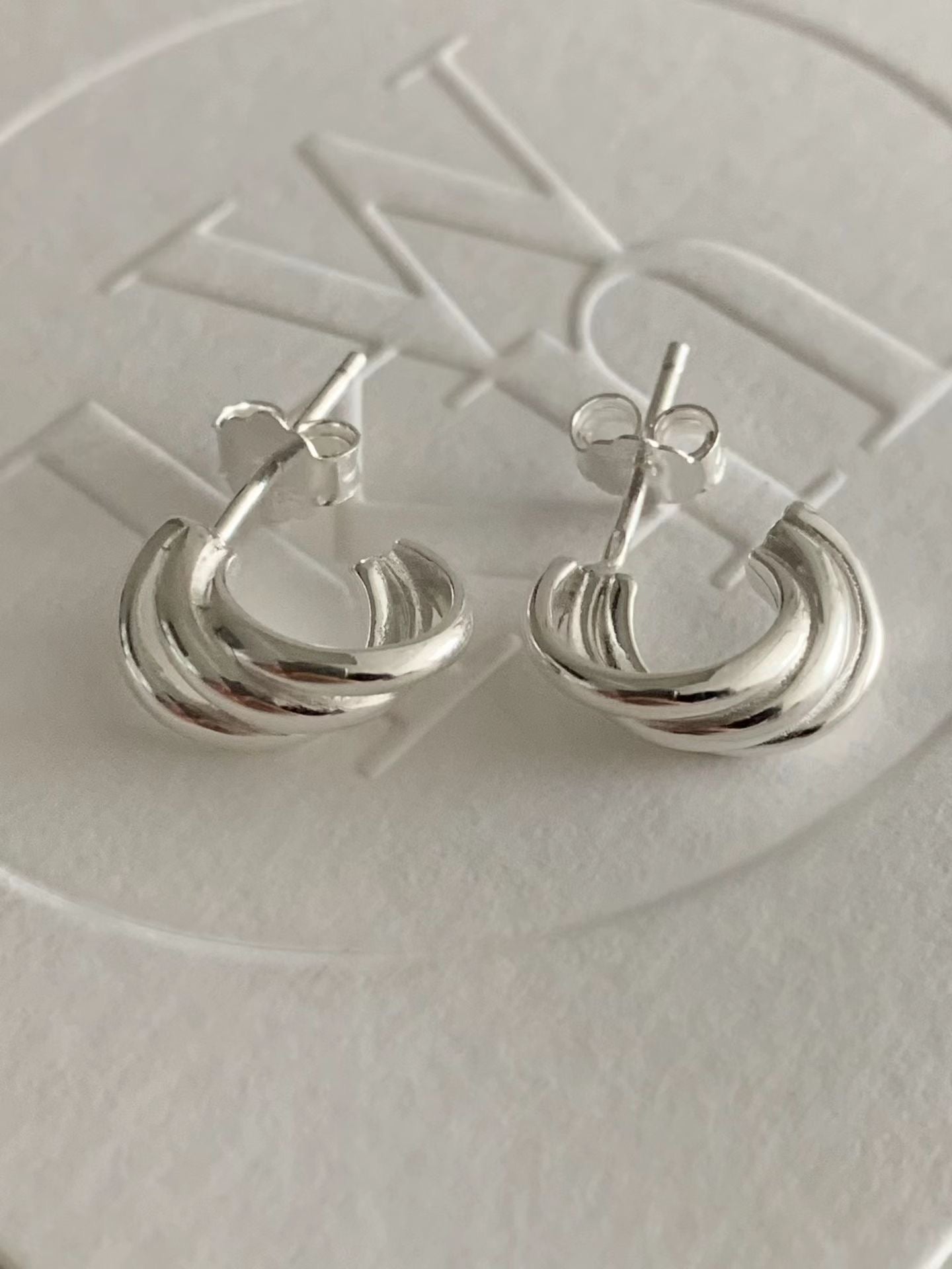 Three-ring earrings