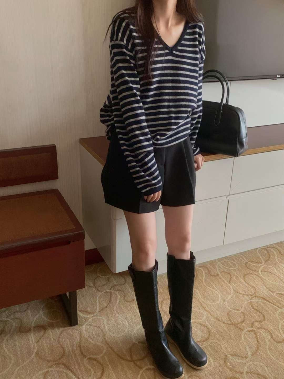 s.t v neck knit-3col