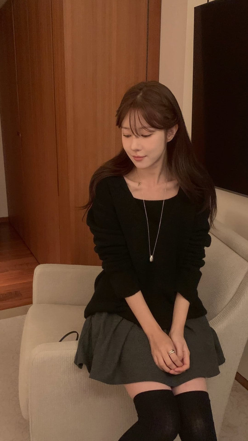 Toni wool sleeveless&v-knit-4col