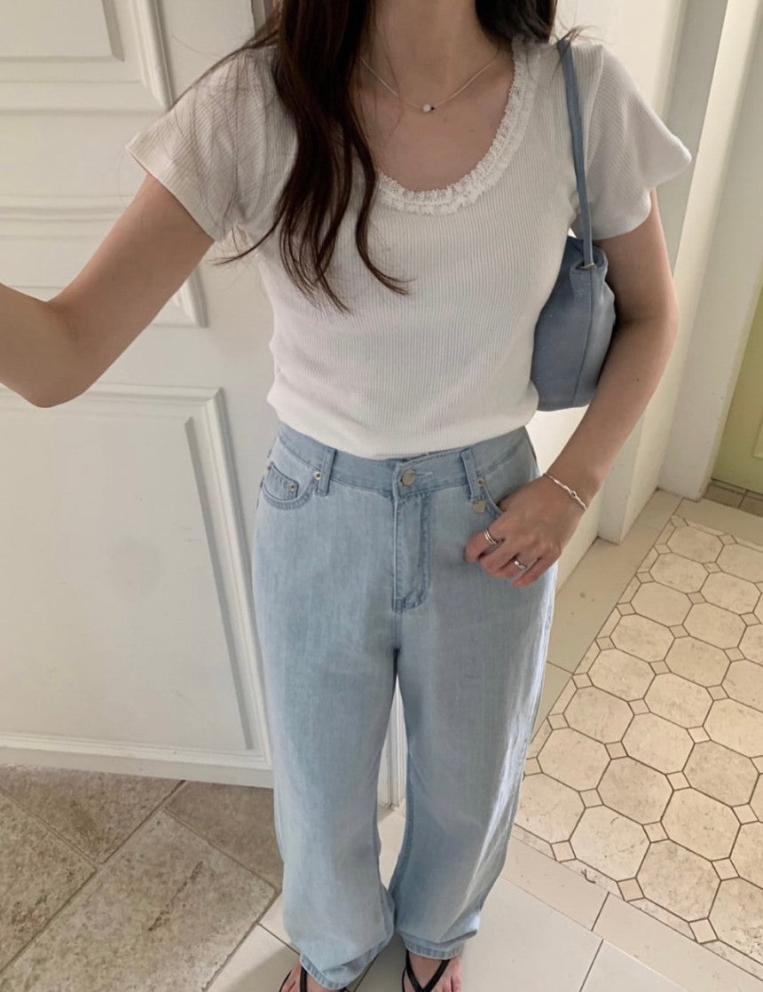 Blooming U-neck T-3col