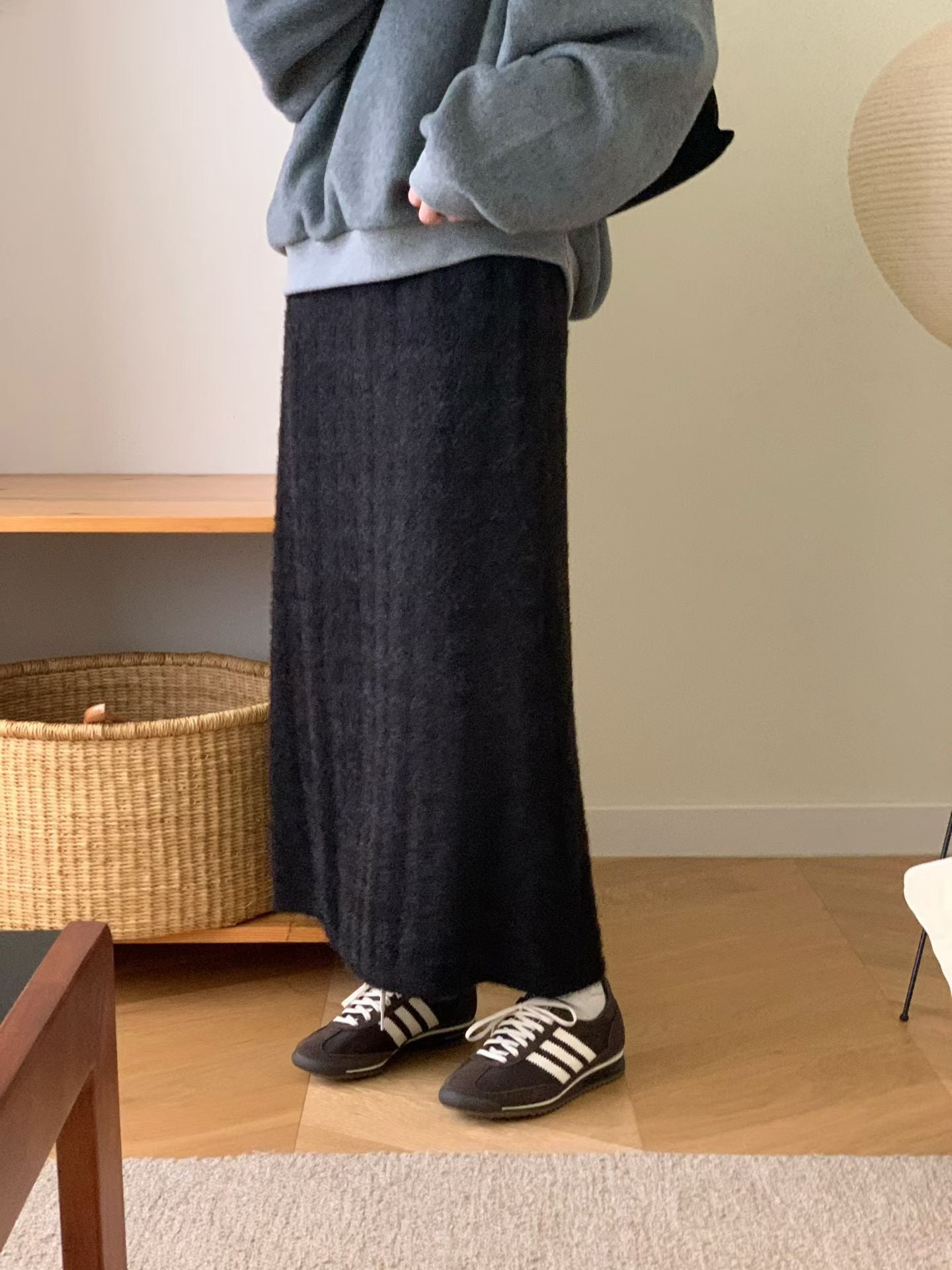 winter lace long skirt-2col