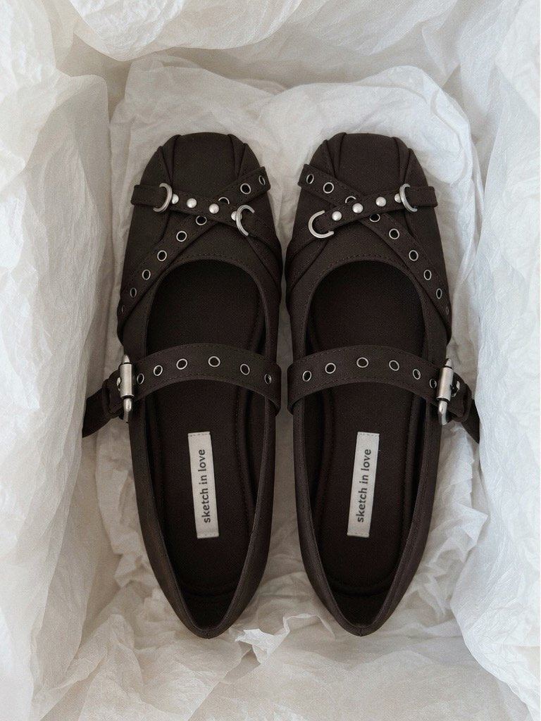 chrome eyelet flat-2col