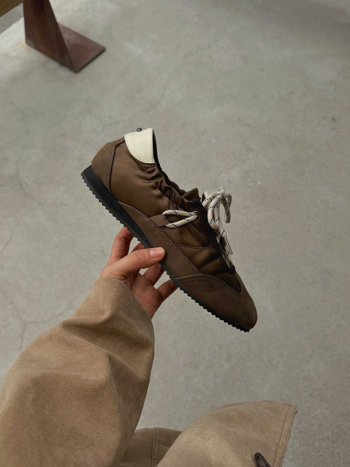 hazel satin sneakers-2col