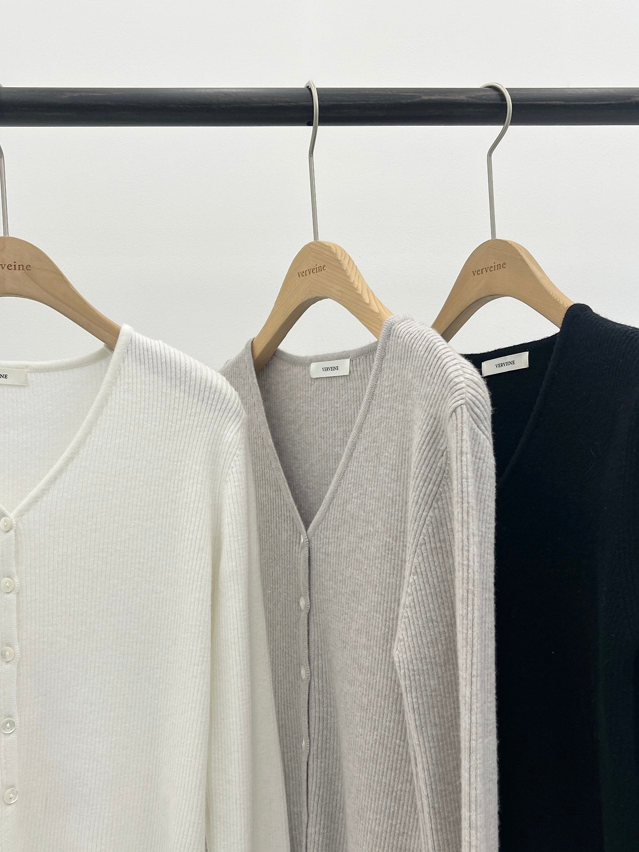 Bella rib V-neck cardigan-3col