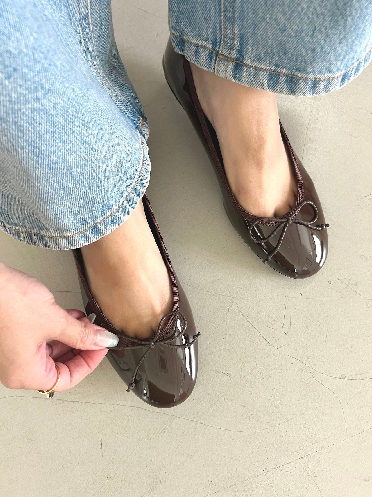 Enamel ribbon flats
