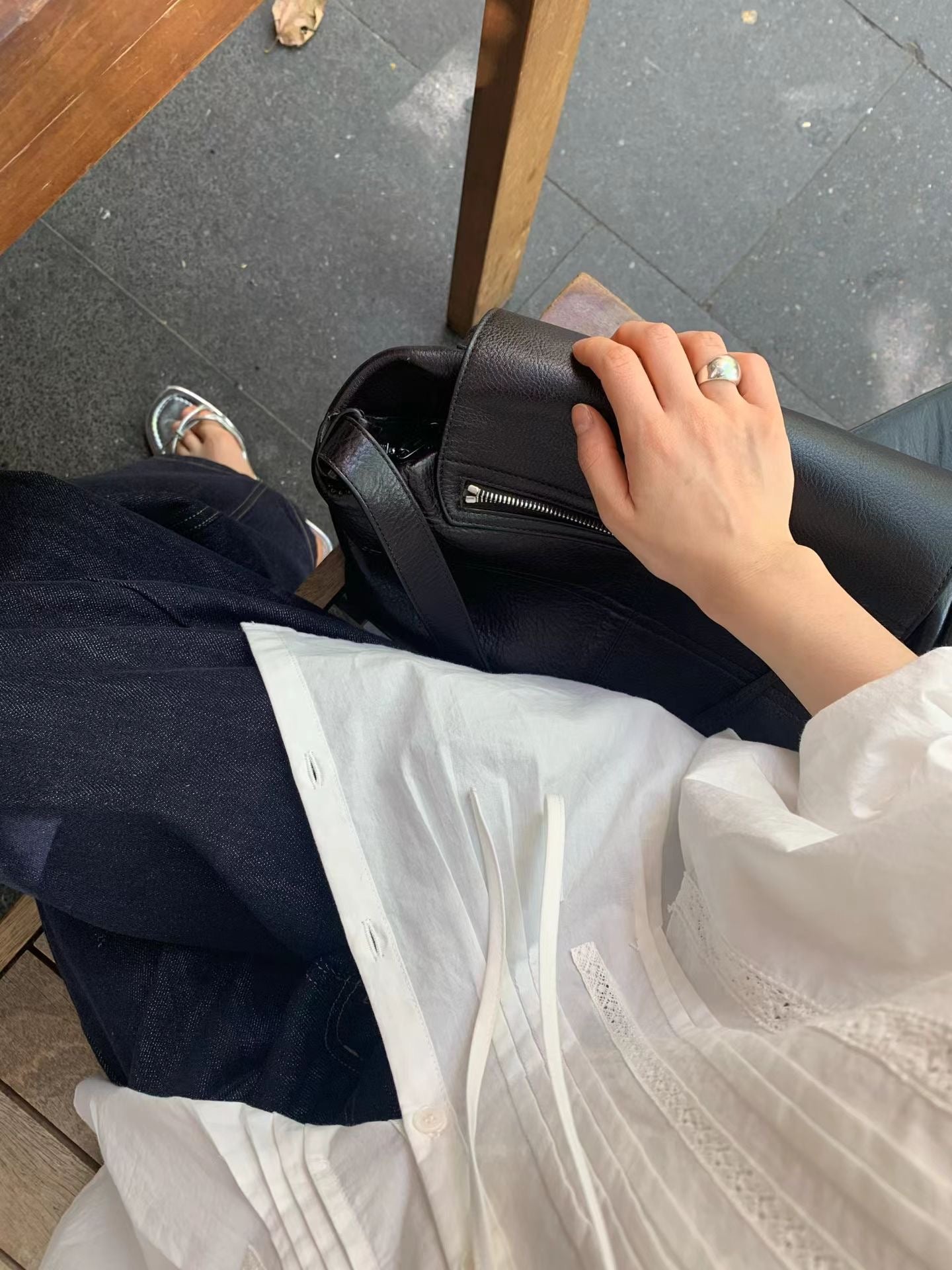 即納 Ounce kity pintuck blouse