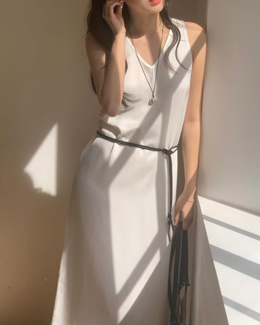 Ridge v-neck back string onepiece