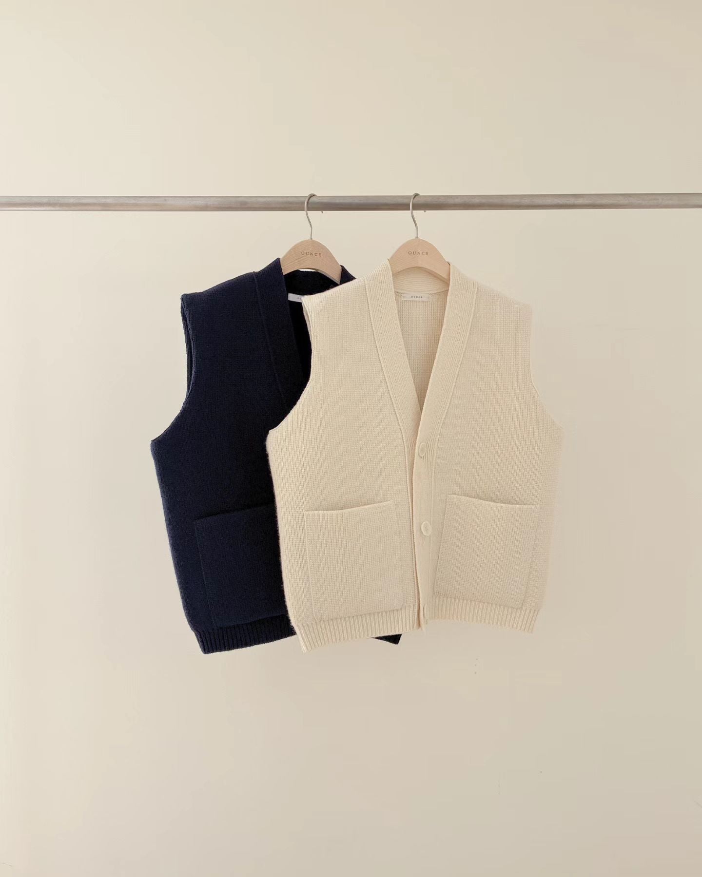 ivory即納 Ounce pocket knit vest cardigan-2col