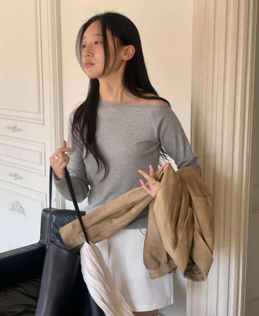 one off-shoulder T-5col