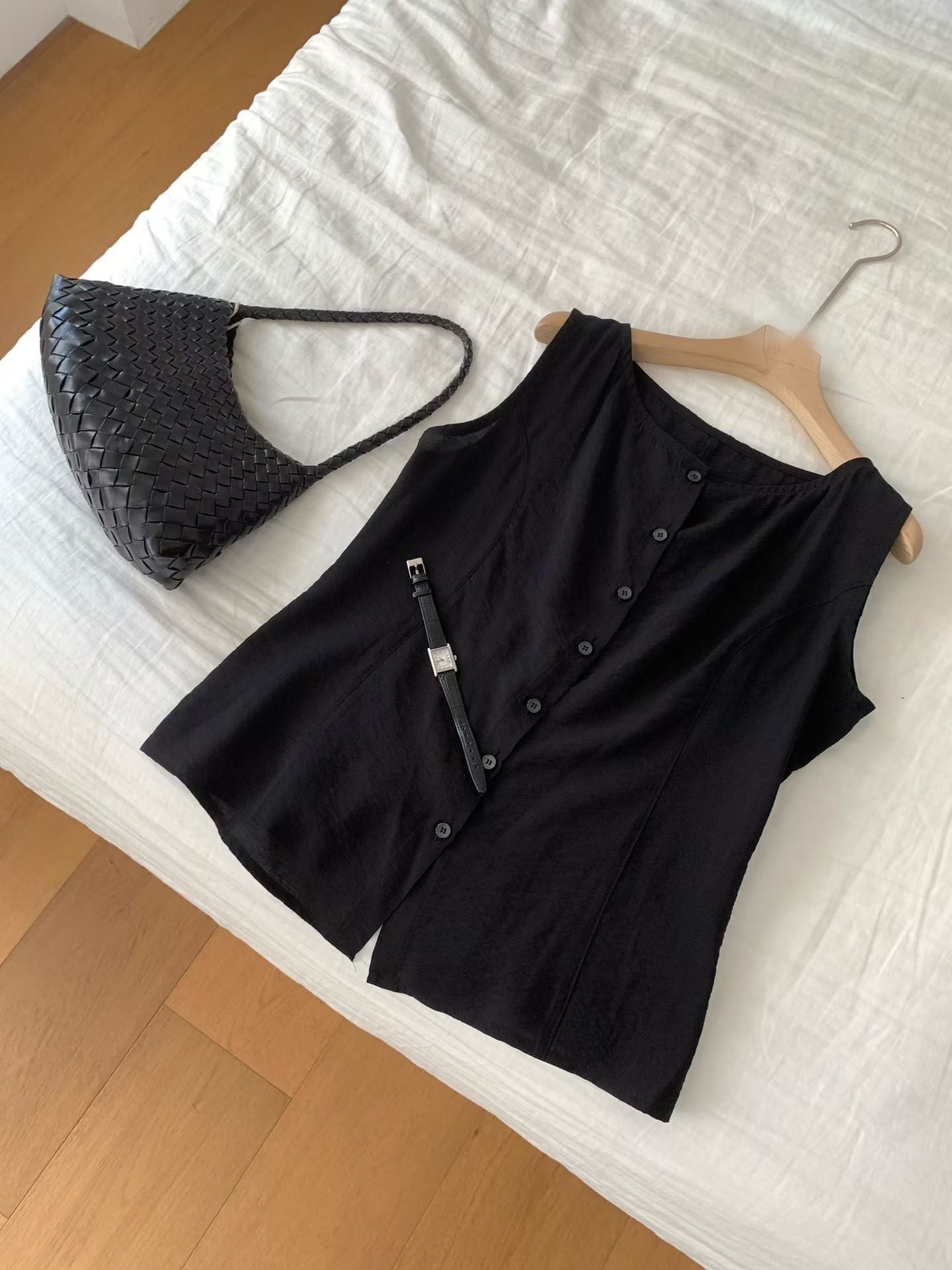 Leanne sleeveless-3col