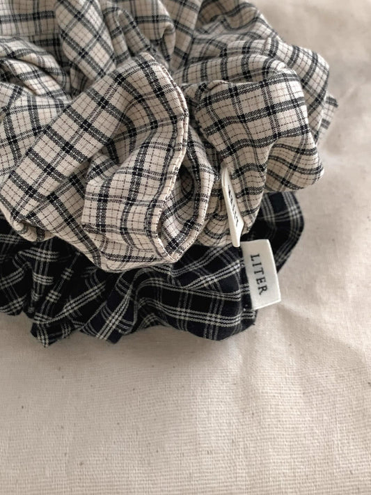 liter mini check scrunchies