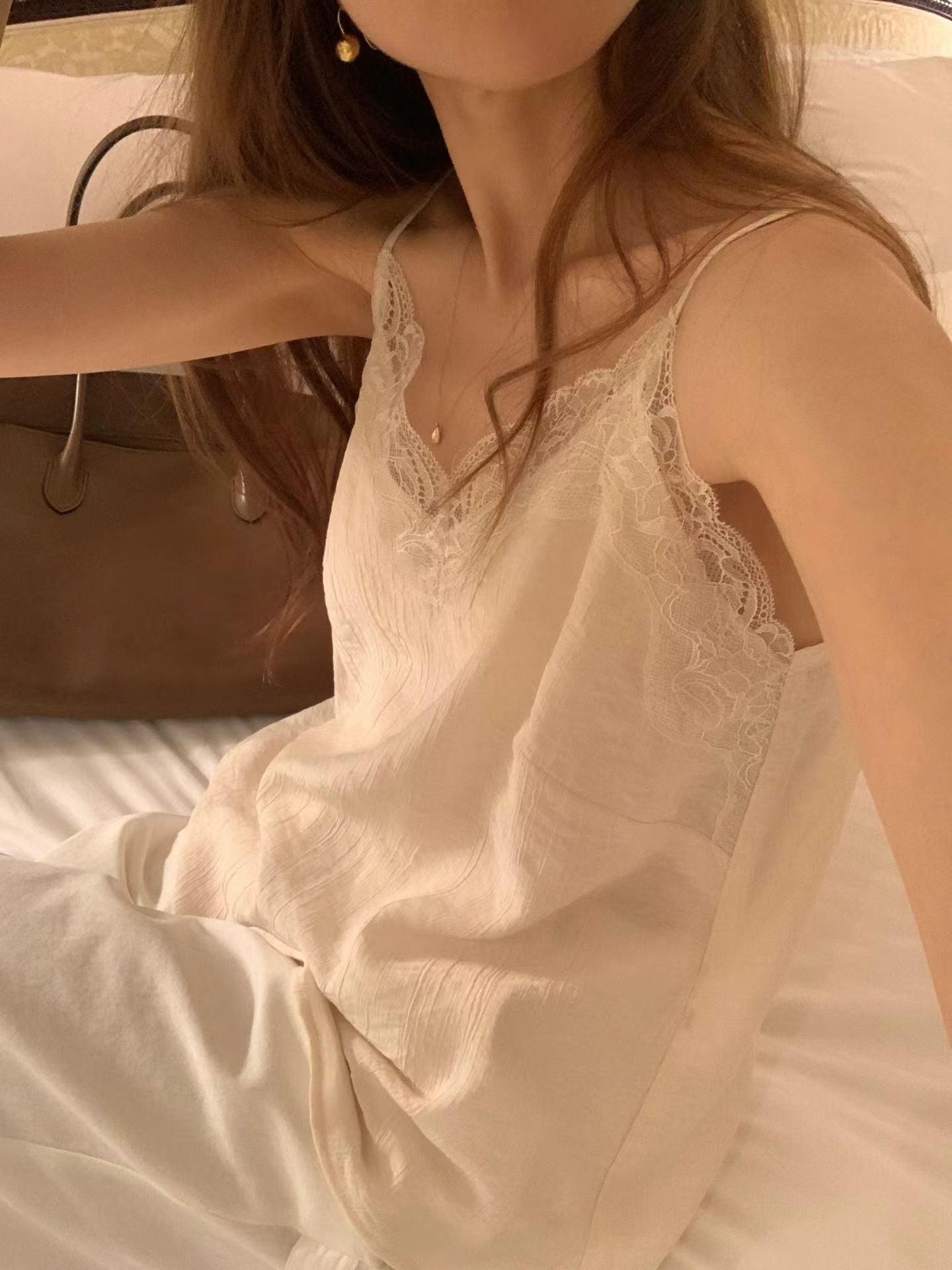 Ounce camisole lace blouse-2col