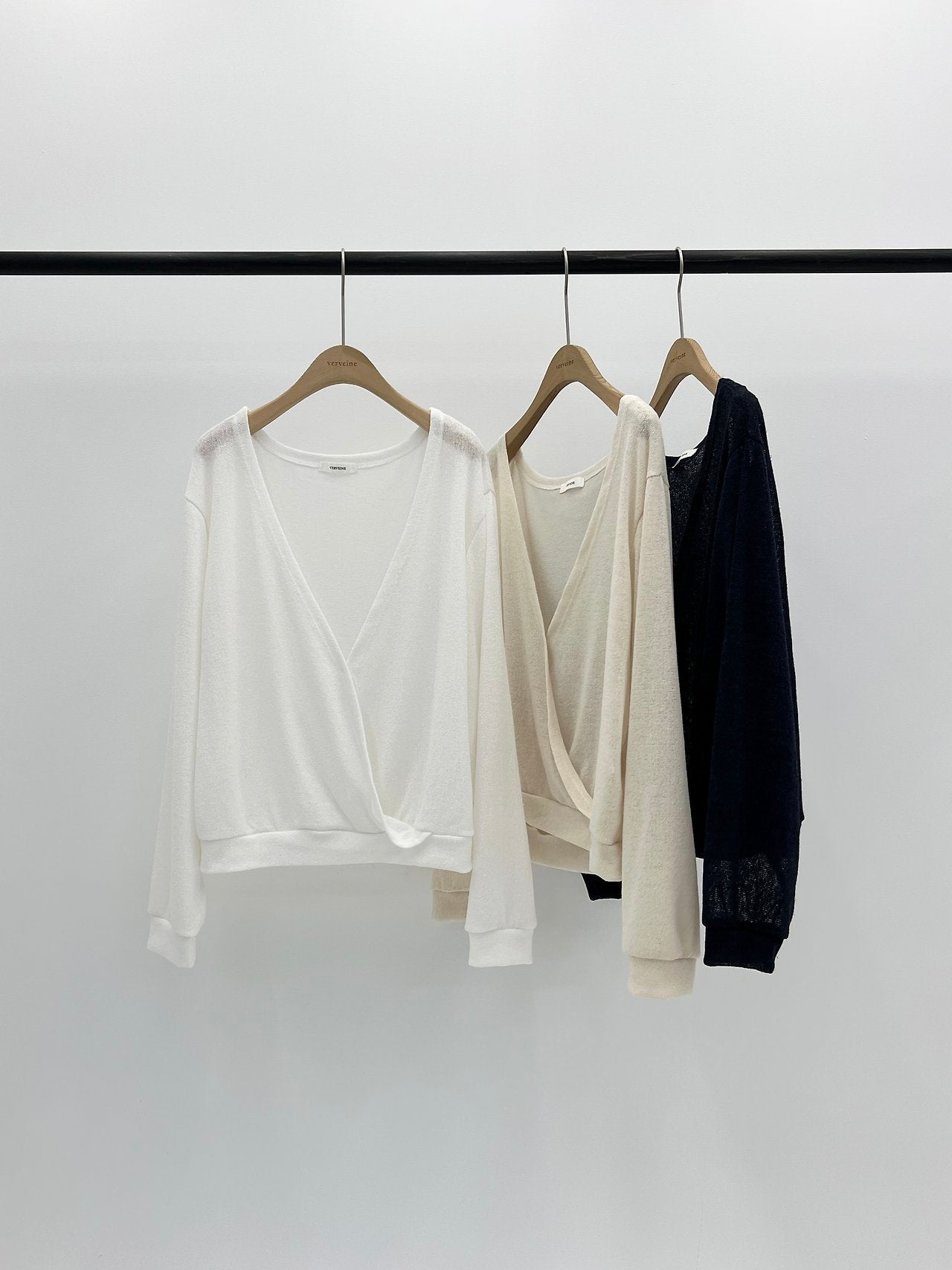 Elina linen deep V-neck knit-3col