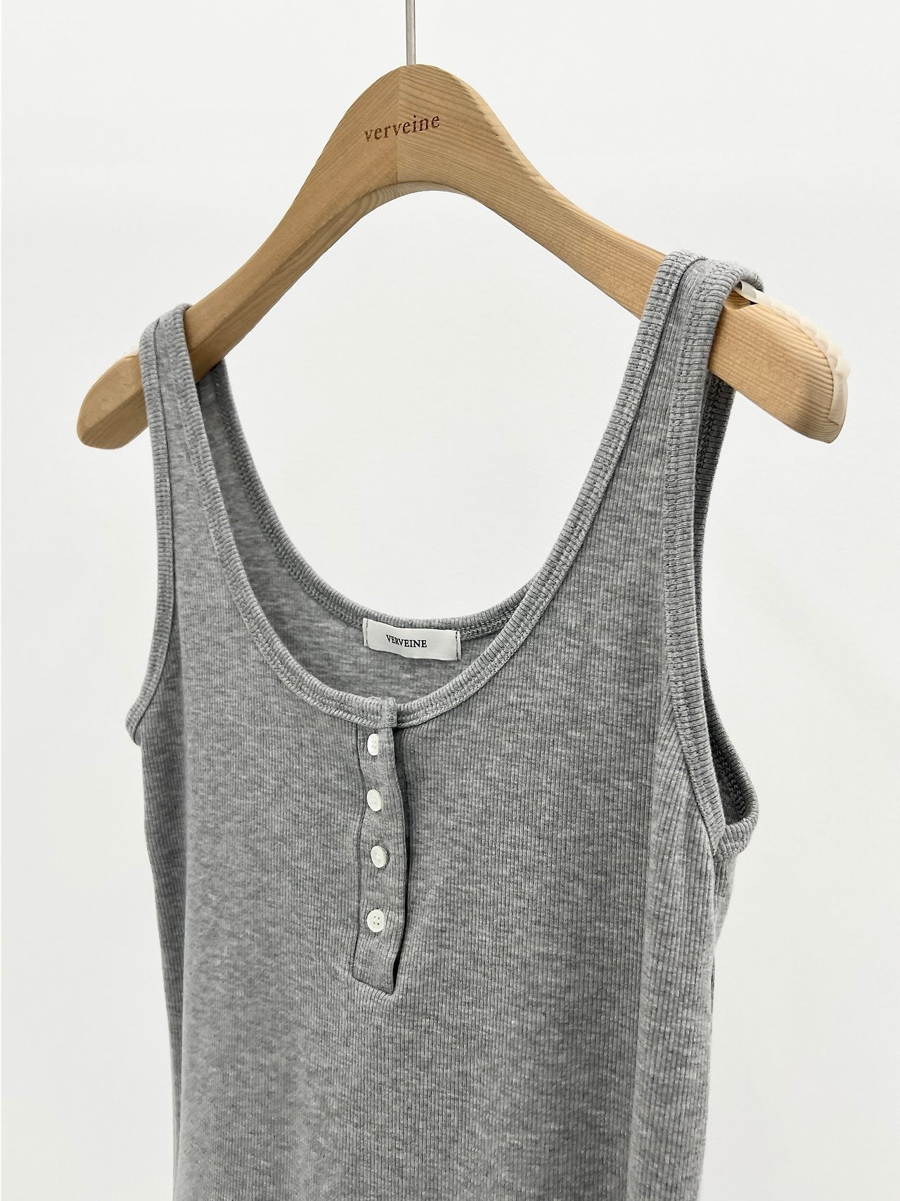 Loe henley neck sleeveless-3col